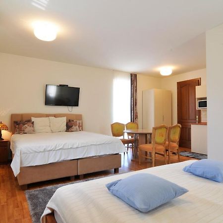 Farkas Apartman Siófok Buitenkant foto